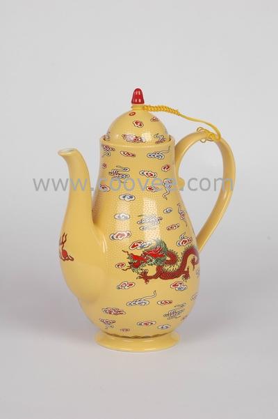 黄帝龙五彩王宫酒器