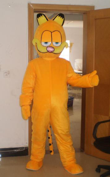 ۸ֶͨװ/ʿݳͨ/è
