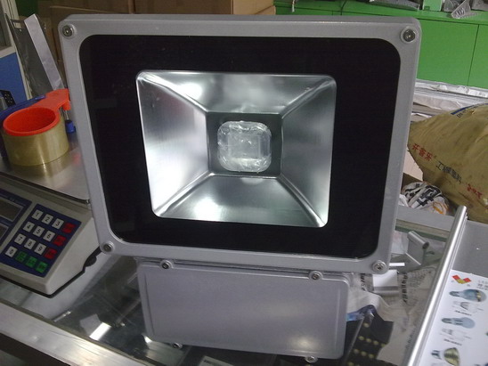 led۹