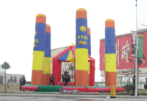 ļ(303)