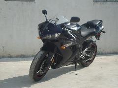 YZFR1