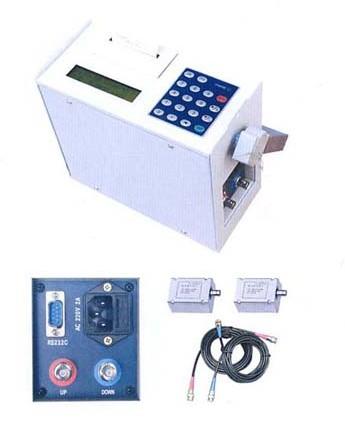(AKT-2000)