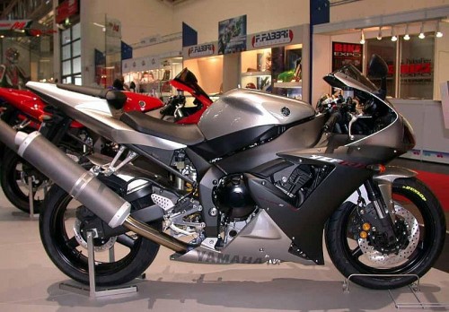 YZF-R1