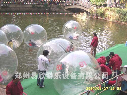水上步行球价格郑州水上球郑州易欣新材推出保五年