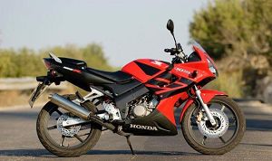 ĦгCBR125RR۸