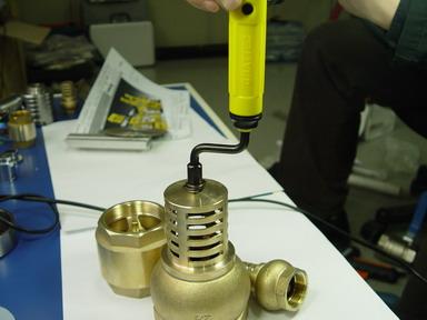 ɫתEL7500