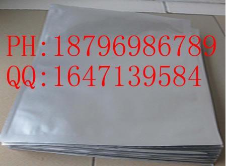 (TLD003)