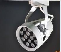 LED܉S