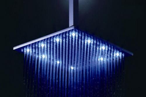 /(LED3103)