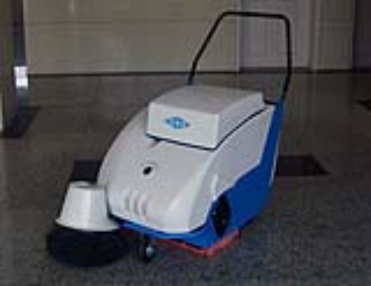 ɨسʽ700