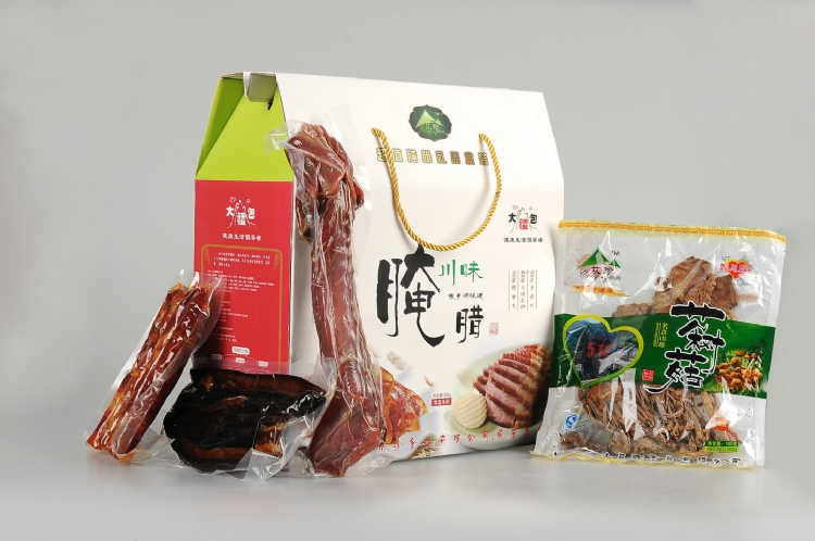 供应家乡腊肉香肠团购