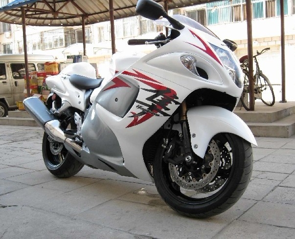 ľGSX1300