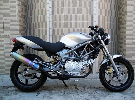 VTR250