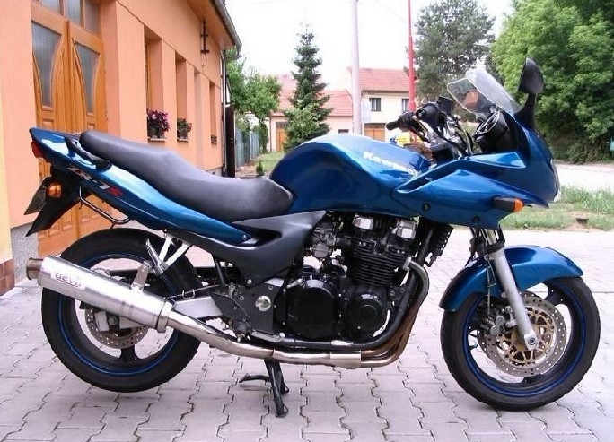 ZX-7RĦг