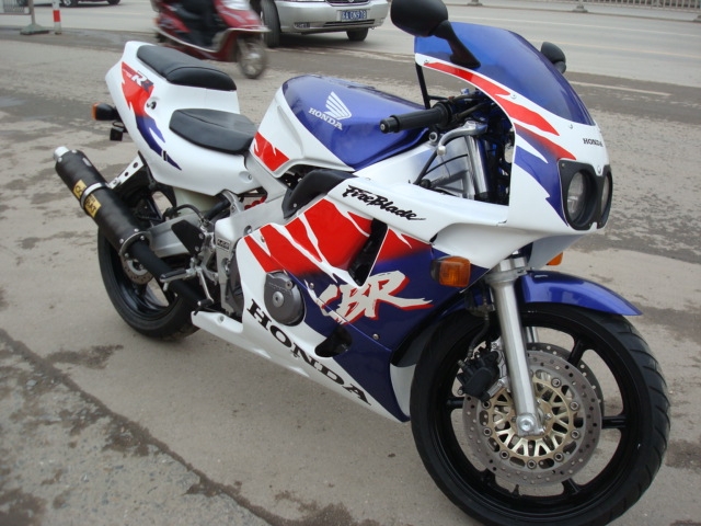 ؼCBR400Ħг