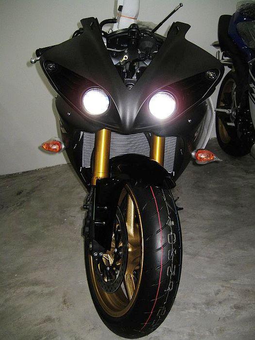 YZF-R1