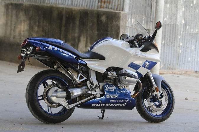 R1100S