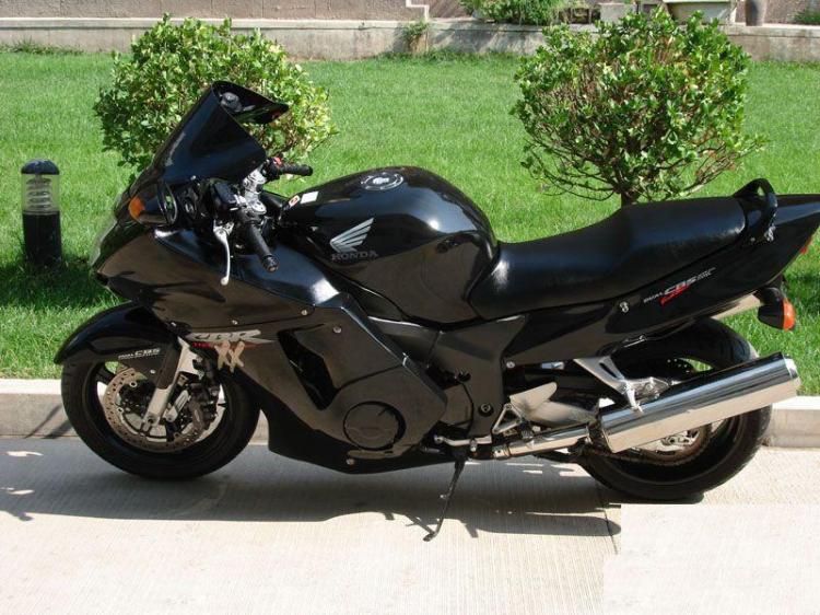 CBR1100XX