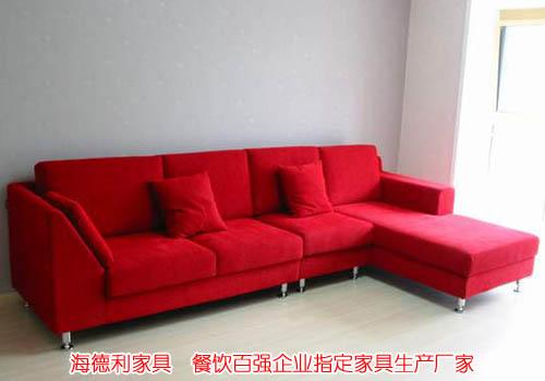 上海市火锅桌椅厂家,小黑牛也在