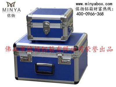 ๦䡢װϽ061