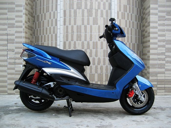 08ս4V125