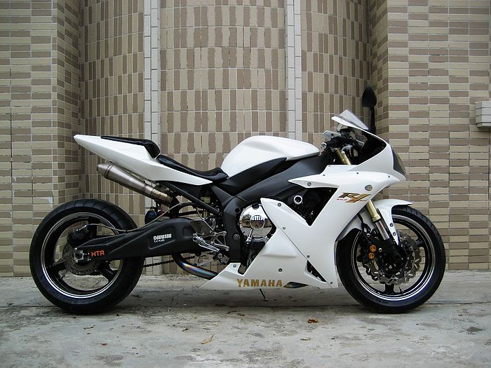 YZF-R1
