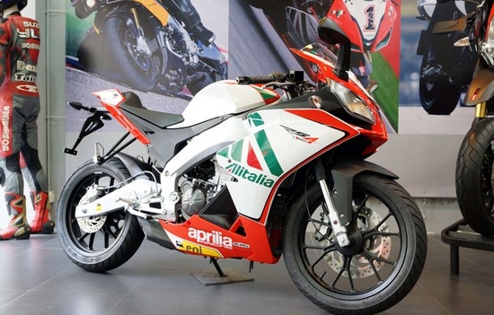 RS4125Ħг