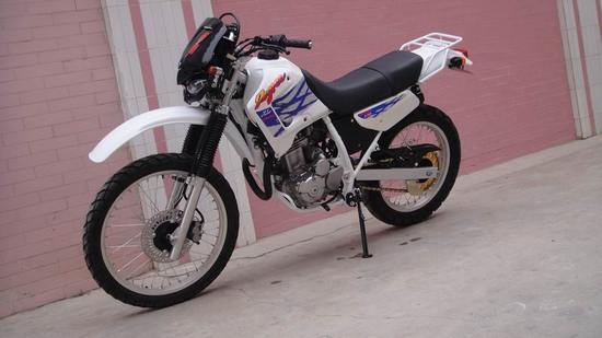XL250Ħг