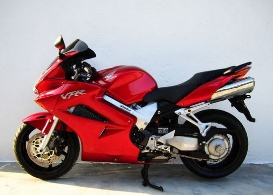 VFR800Ħг