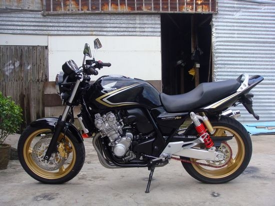 CB400Ħг