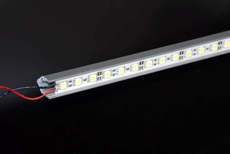 LED̨˰