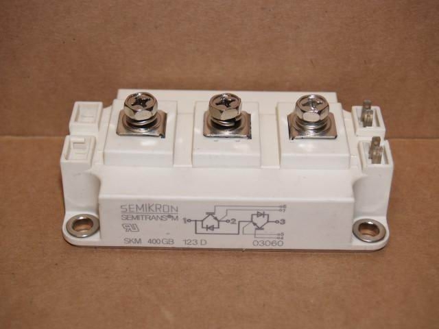 ſSKM400GB123D