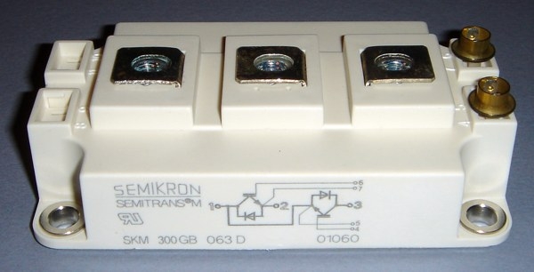 ſSKM300GB063D
