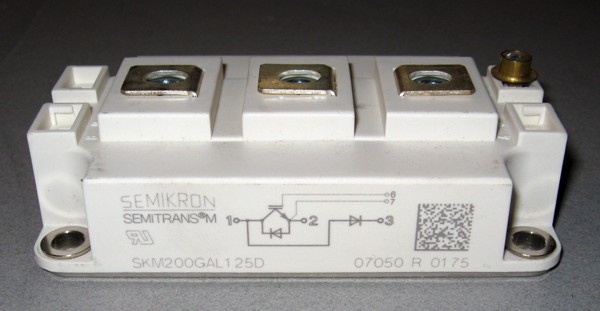ſSKM200GAR173