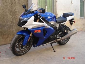 SUZUKIľGSX-R10