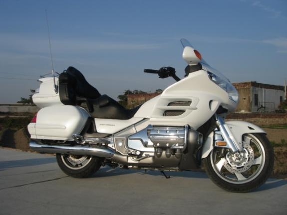 üɽGL1800Ħг