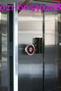ļ