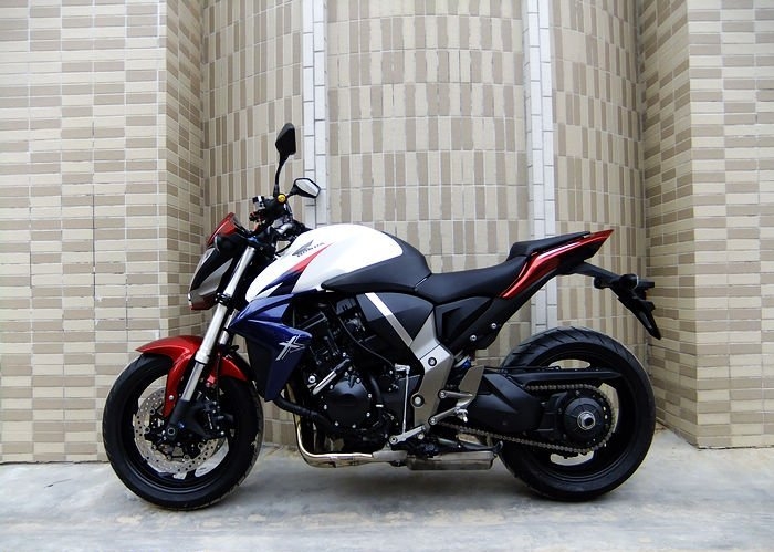 ƷCB1000R