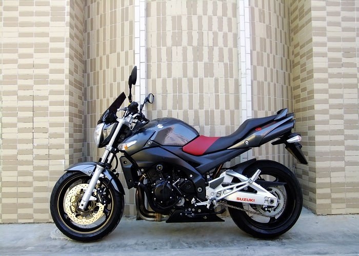ľGSR600Ħг