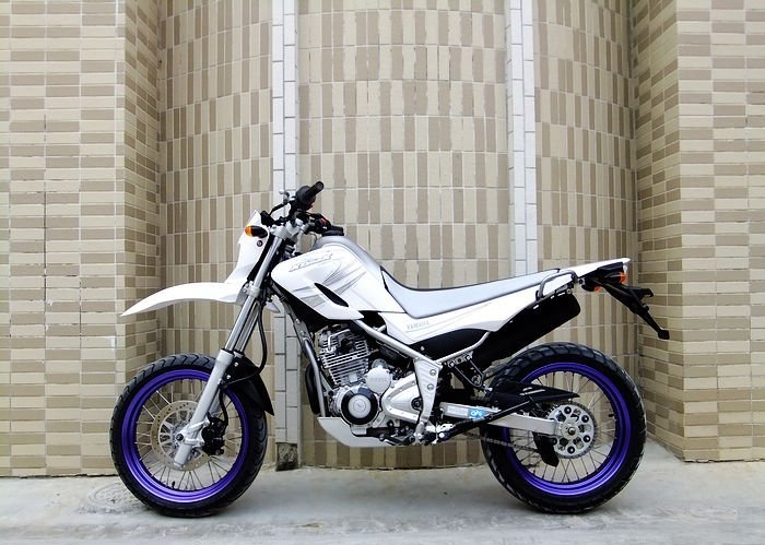XT250XԽҰĦг