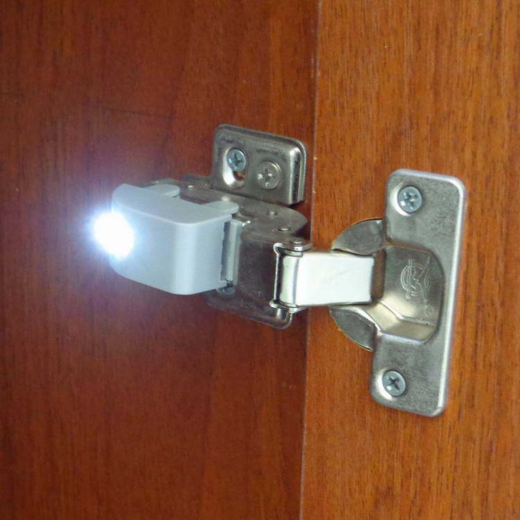 LED/