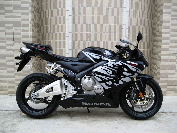 CBR600RRĦг