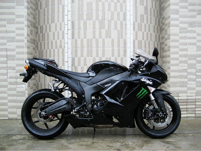 ZX-6RĦг