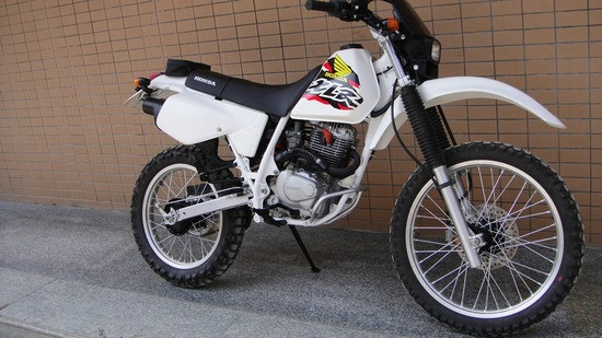 XLR125