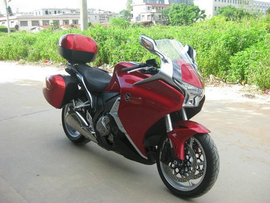 VFR1200F
