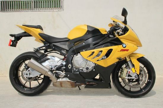 S1000RRĦг