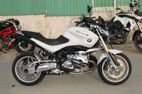 R1200R