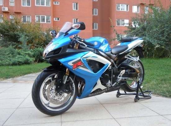 ľGSX-R600