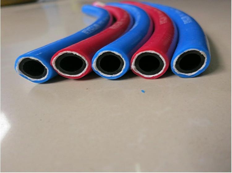 8MM(8MM)