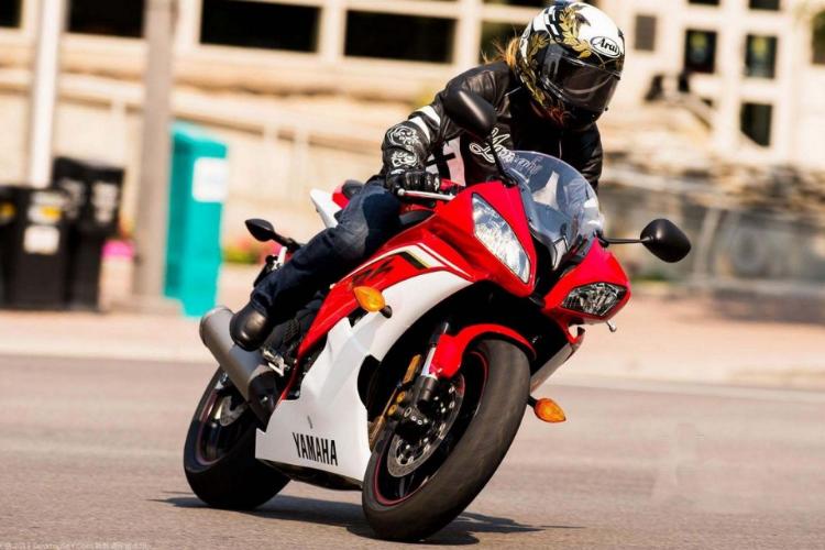 YZF-R6Ħг